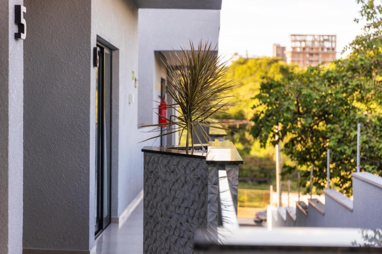 Апартаменти Tucasa Flats - Viva Uma Experiencia De Morador! Фос-ду-Іґуасу Екстер'єр фото
