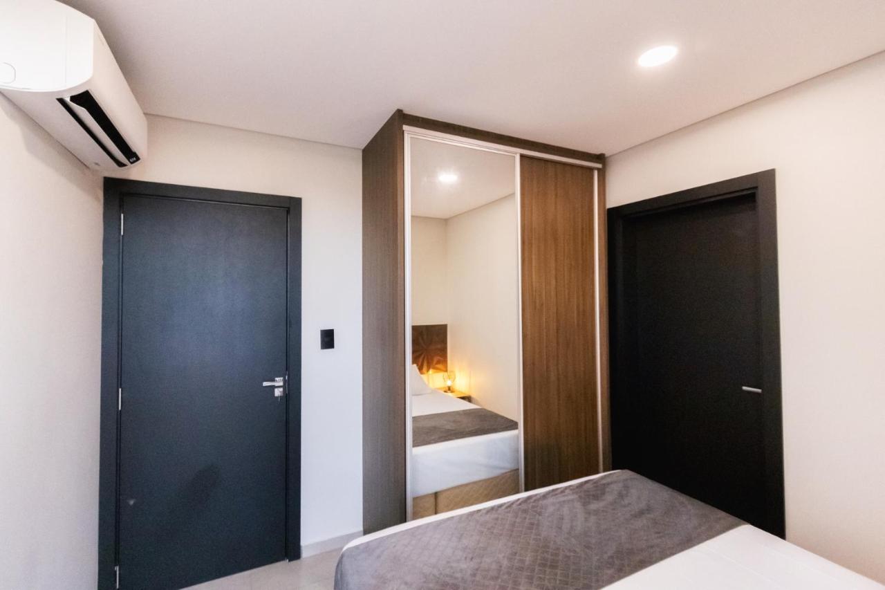 Апартаменти Tucasa Flats - Viva Uma Experiencia De Morador! Фос-ду-Іґуасу Екстер'єр фото