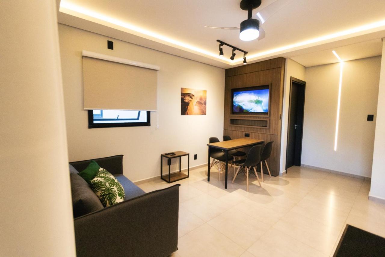 Апартаменти Tucasa Flats - Viva Uma Experiencia De Morador! Фос-ду-Іґуасу Екстер'єр фото
